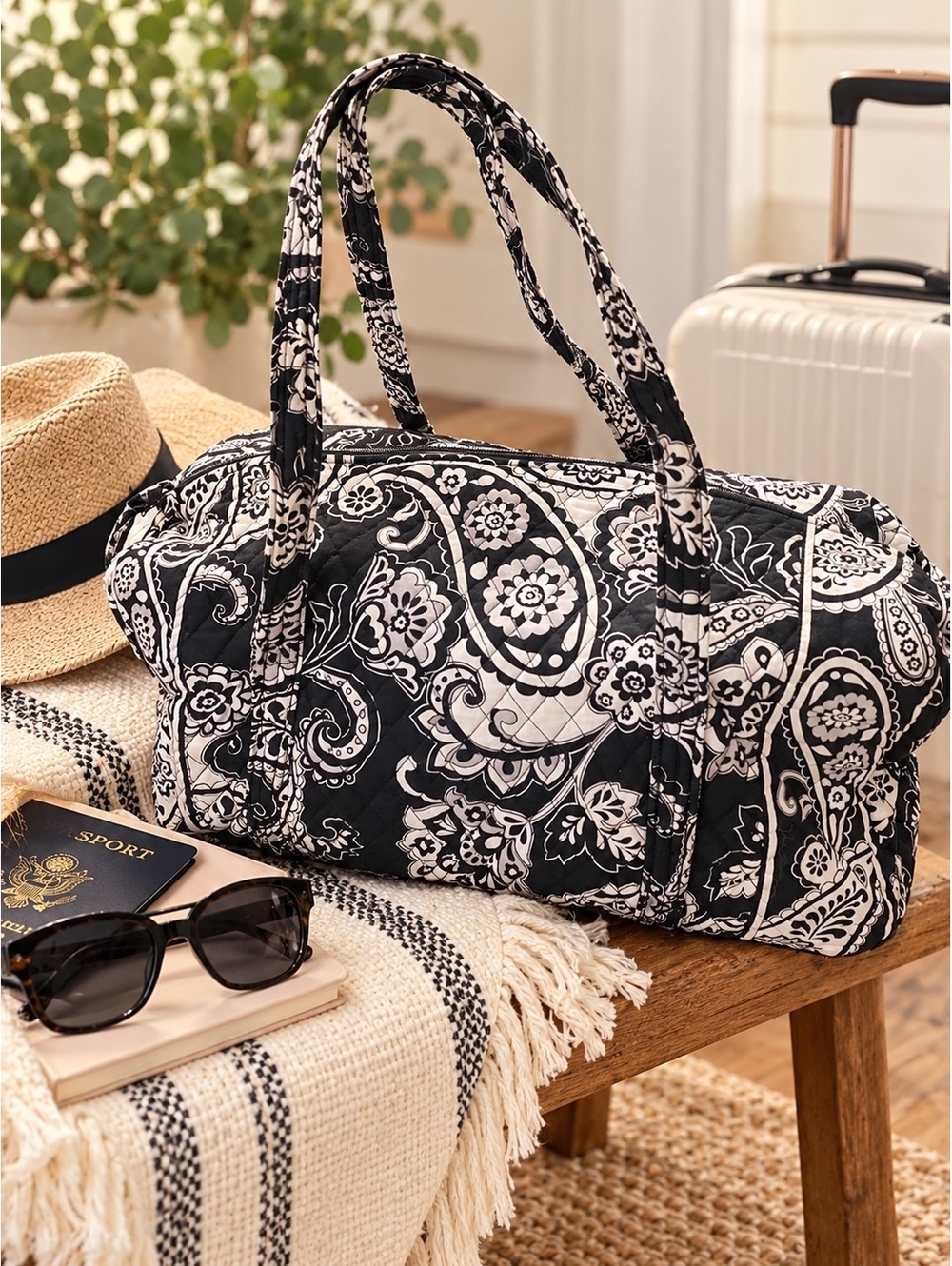 Vera Bradley Midnight Paisley Medium Travel Duffle Bag Black White Quilted